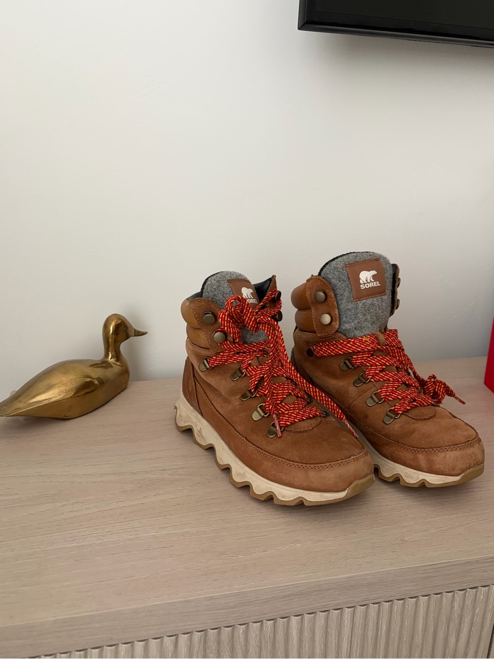 Sorel Brown Hiking Boots  Lace up water resistant - Picture 8 of 9